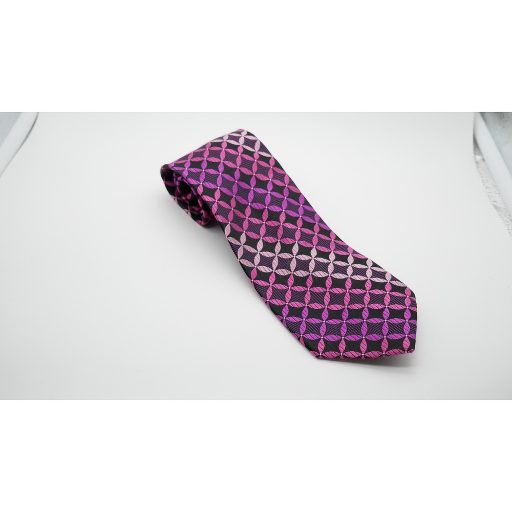 Croft & Barrow Mens Silk Necktie Pink Magenta Black Geometric Pattern RN 121148